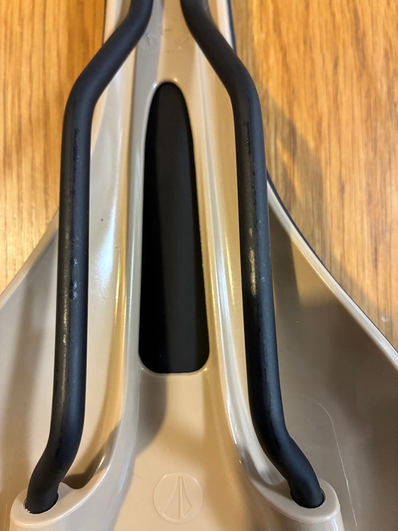 SDG BEL-AIR III サドル