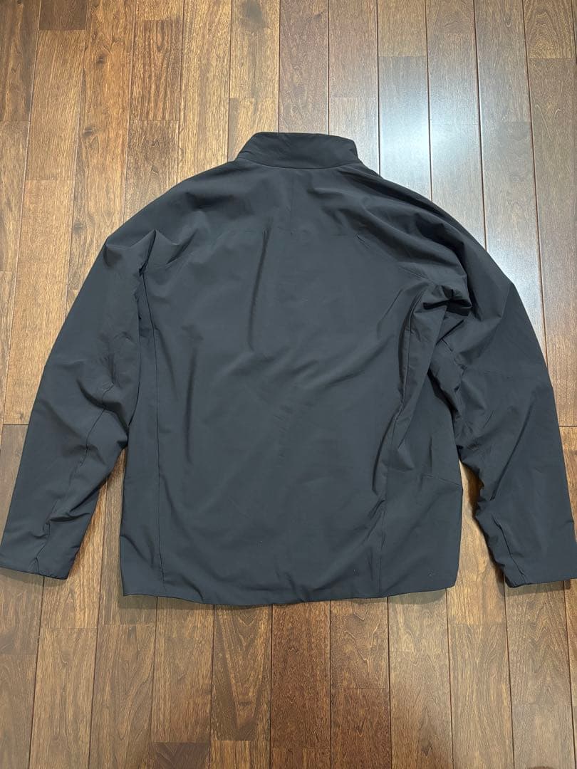 直営店限定 アークテリクス アリウムインサレーテッドジャケット Mサイズ メンズ