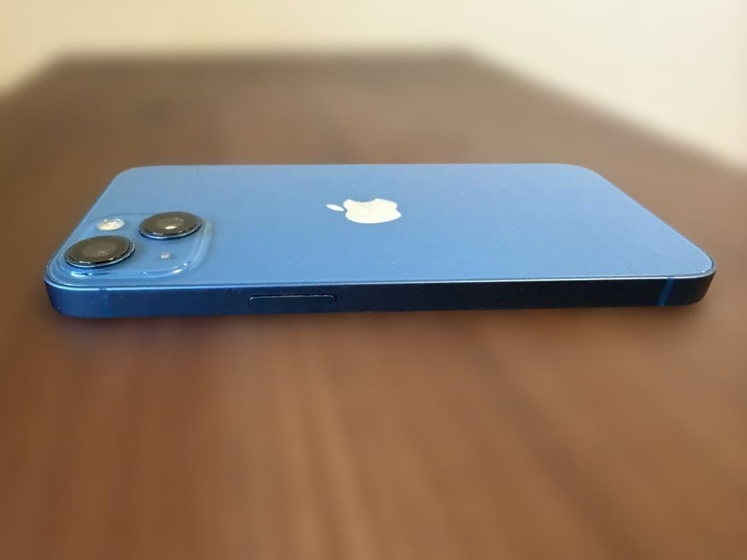 Apple iPhone 13 青　128GB