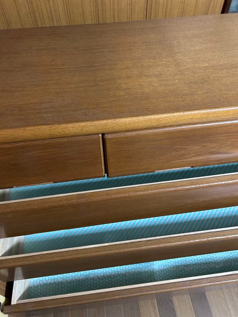 美品　ブラウン木製チェスト 6引き出し　無垢材使用　中もきれいです。天然木超お得