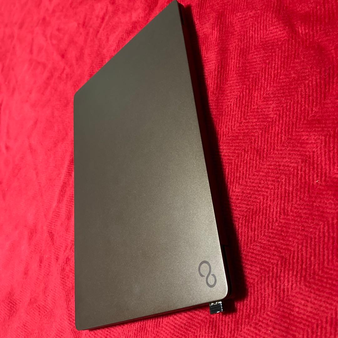 LIFEBOOK 2022年製 i5 1135G7 256GB 8GB