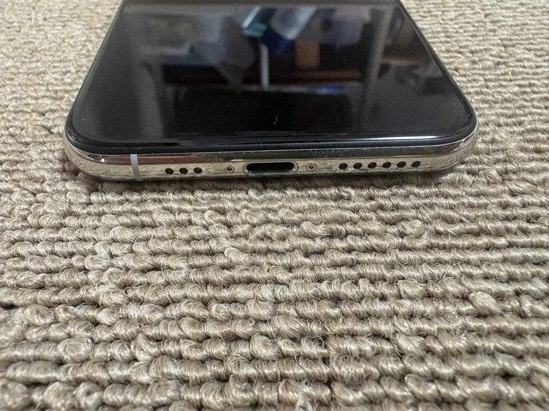 Apple iPhone XS シルバー 256GB 本体