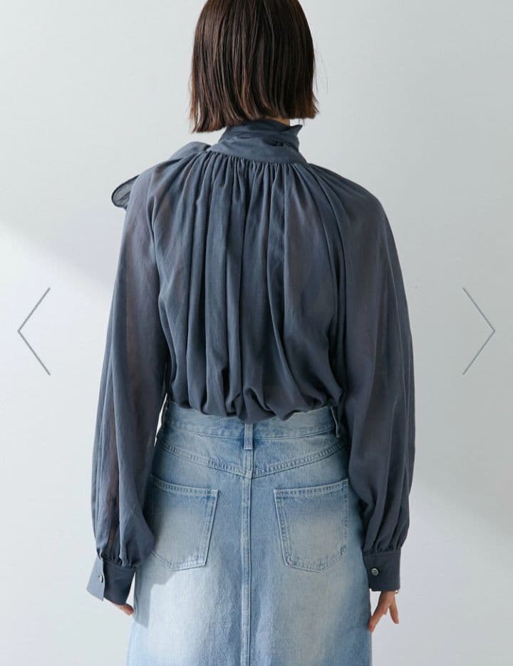 【美品】Whim Gazette 　ウィムガゼット　ボウタイシャツ　ボウブラウス