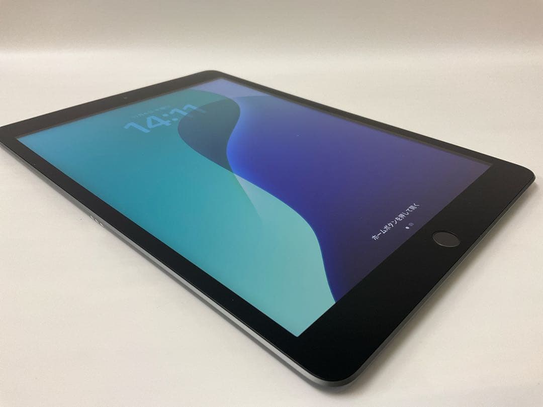 Wtapscendantページ★ 美品IPAD 第8世代 ★ 32GB