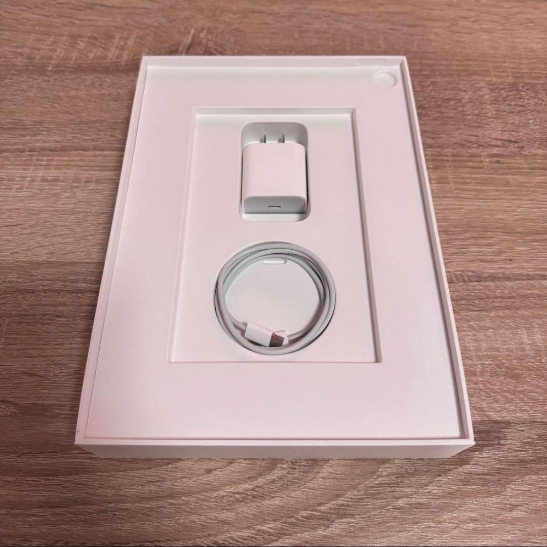 新品同様 Apple iPad air 第5世代 256GB