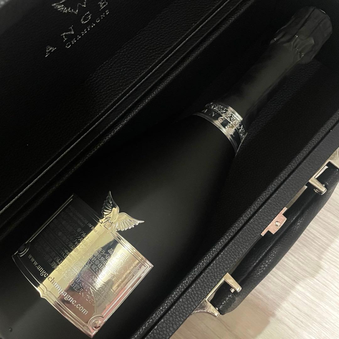 エンジェルシャンパン ブラック