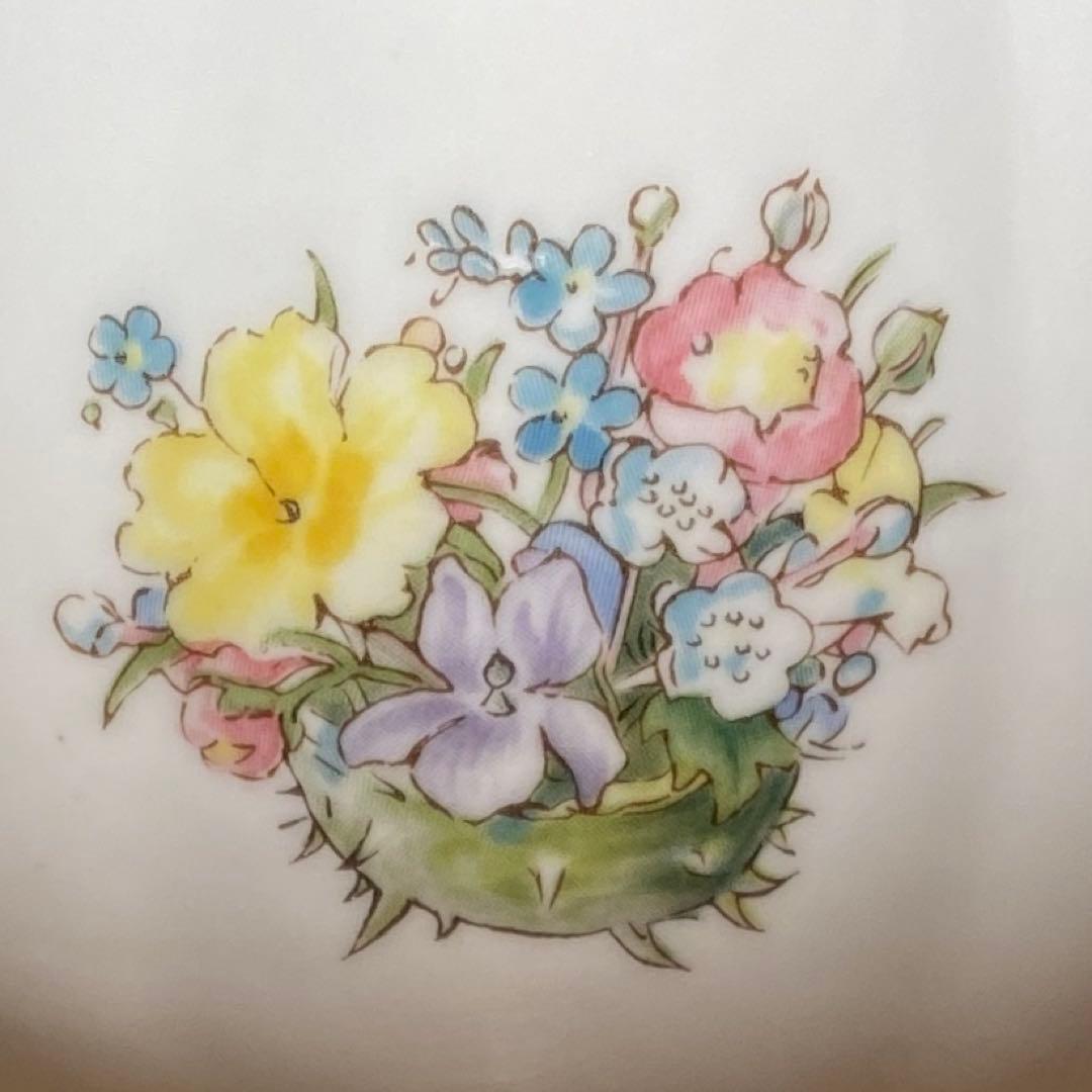 ブランブリーヘッジ スプリング スモールサイズ フラワーベース 花瓶