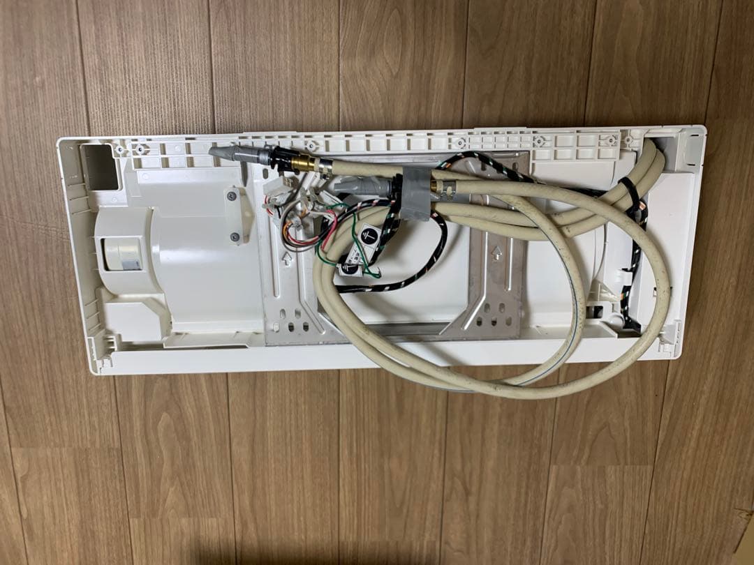 浴室壁掛けカワック　2023製　ヒートショック予防 161-N613