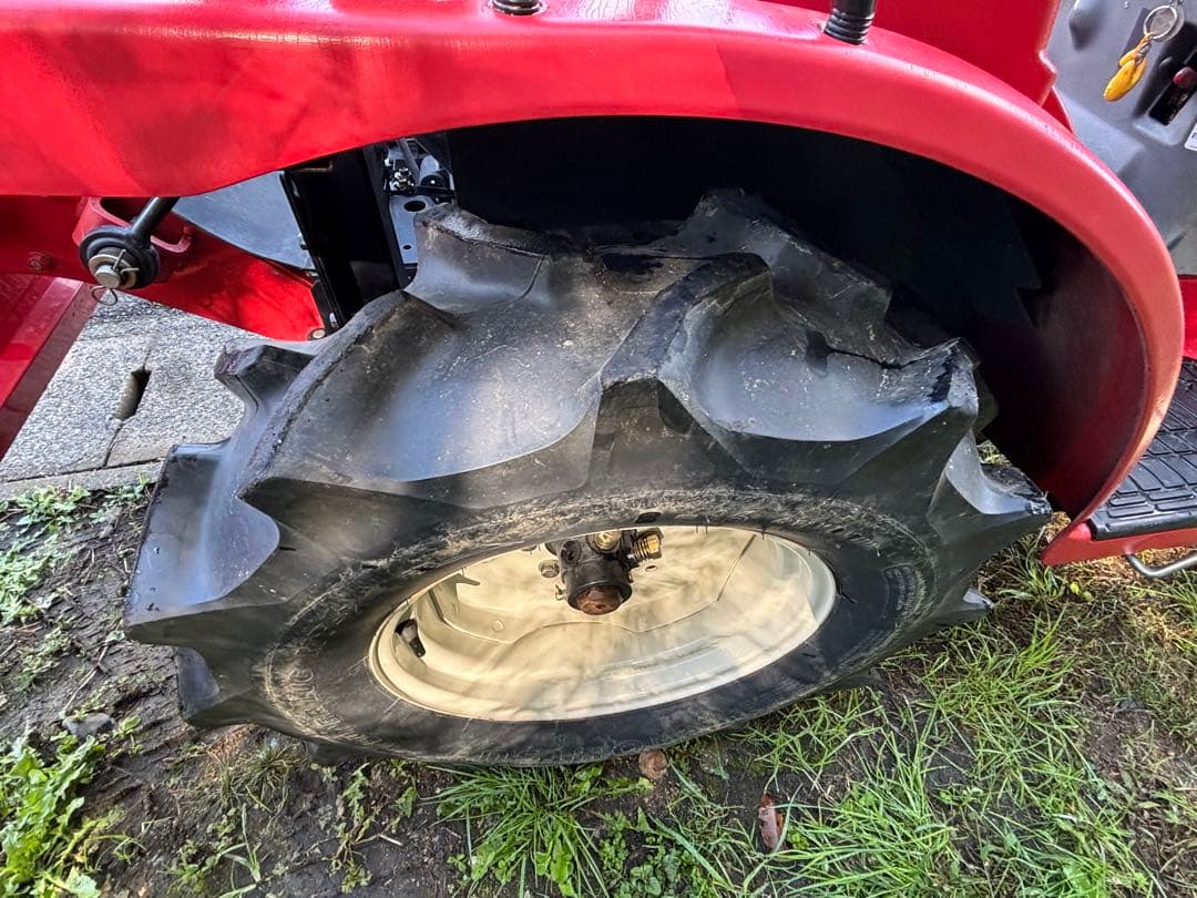 三菱トラクターGF15 アワメーター290h 4WD 水平自動& 耕深自動