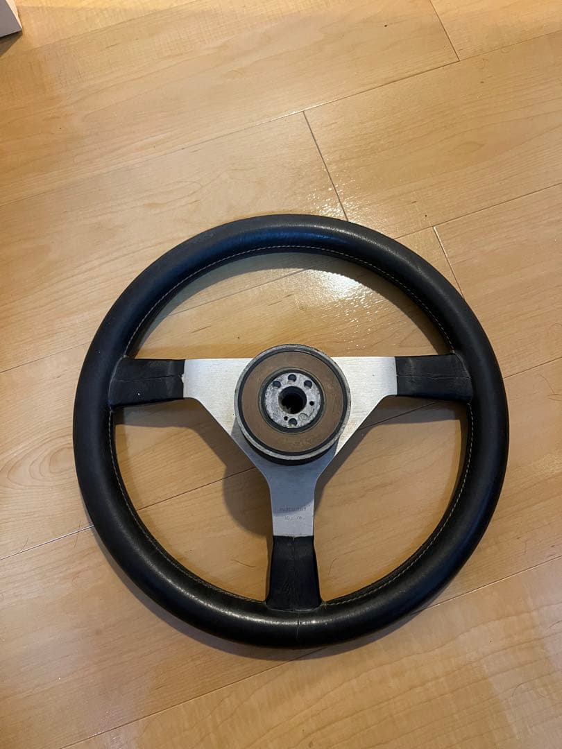 中古 アバルト 35cmパイ ステアリング ハンドル