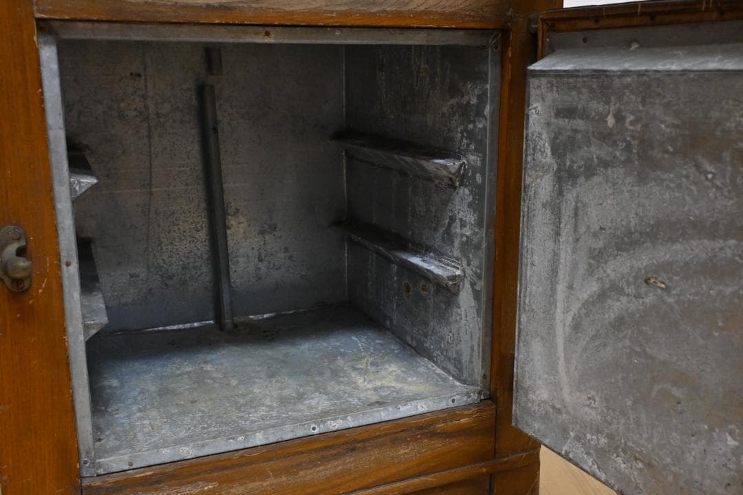 ショートボブさん専用・氷式 冷蔵庫・アイスボックス・氷で冷やすタイプ(良品