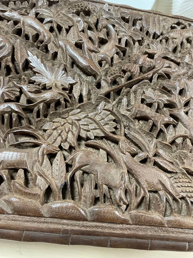 ヤギ　インド　アニマル　カシミール　伝統工芸品　ウォルナット　木製彫刻　ボックス