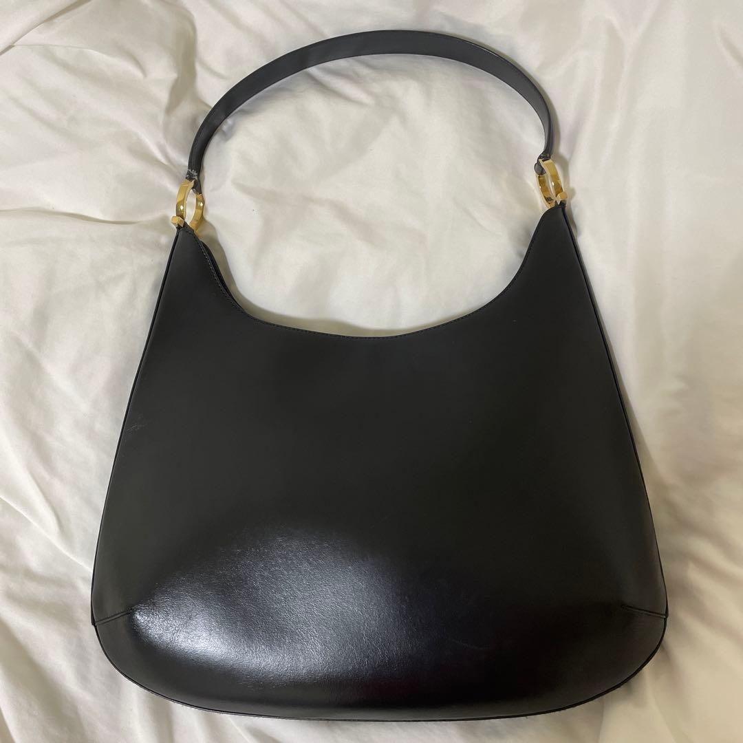 【:):(:)】フェラガモショルダーバッグ