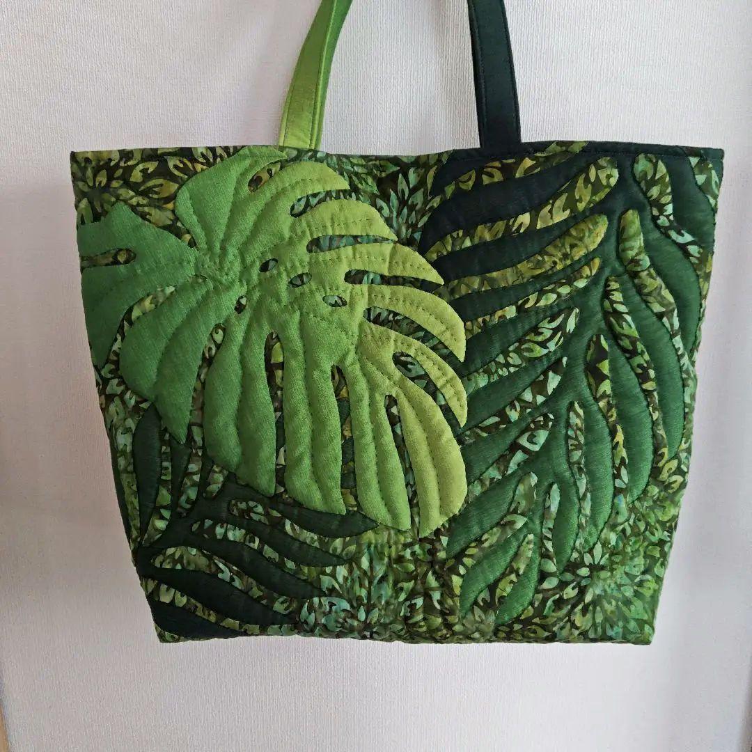ハンドメイド　ハワイアンキルトバッグ　（大きいサイズ）
