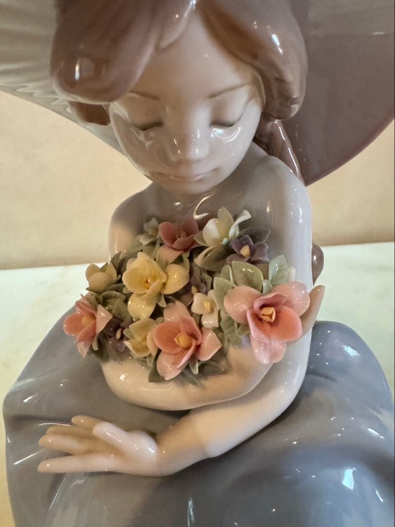 LLADRO リアドロ　5862 花の香りにつつまれて
