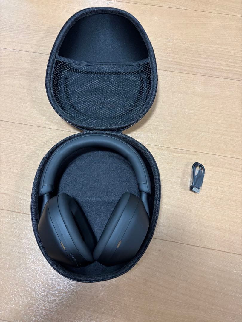 sony wh-1000xm5 ソニー　ヘッドホン