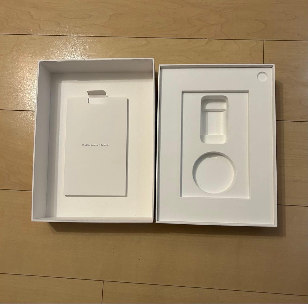 【 Apple iPad 第10世代 シルバー⠀】