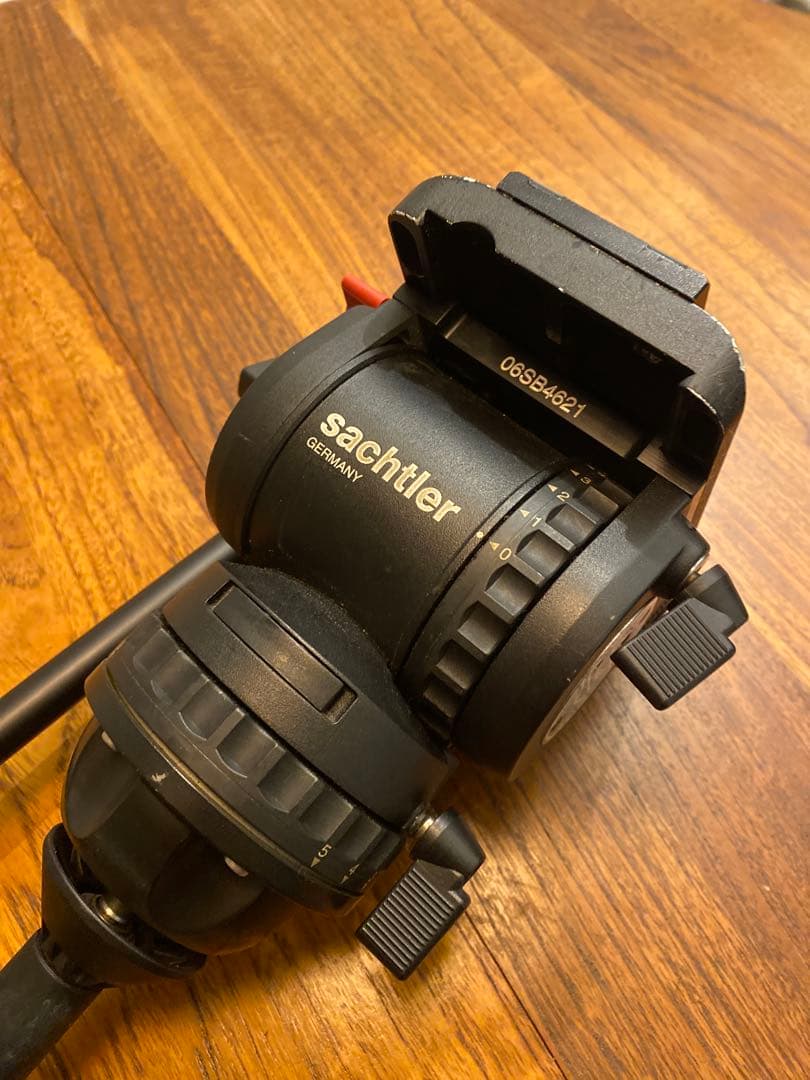 ビデオカメラ Sachtler DV6SB