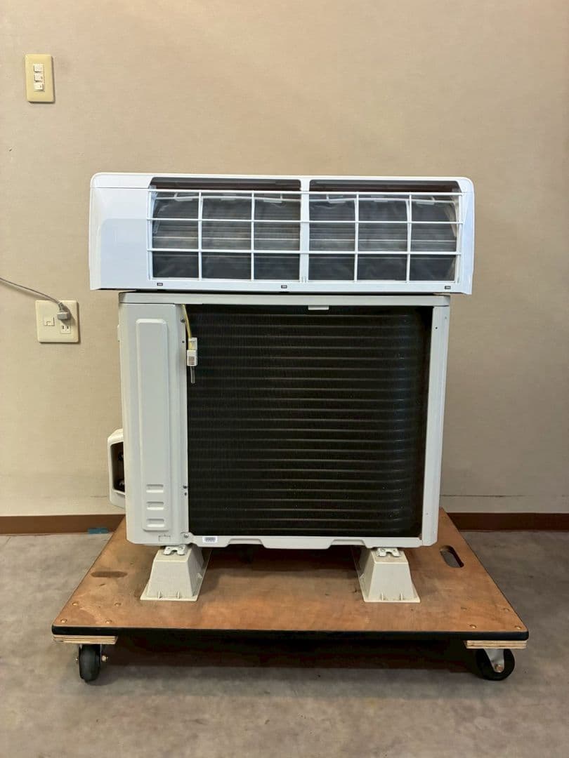 2108 アイリスオーヤマ【IHF-2208G】2024年 6畳 エアコン 中古