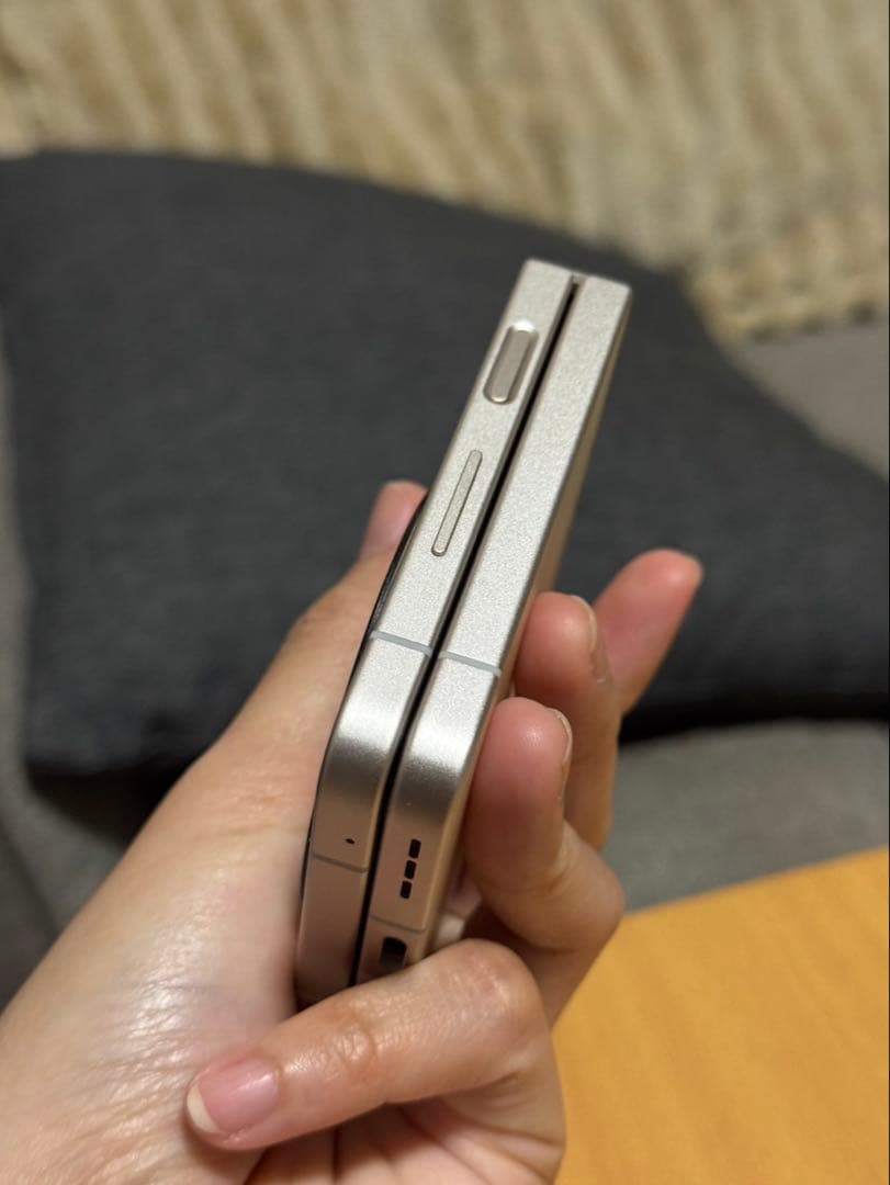 Libero Flip A304ZT（ZTE）SIMフリー（ゴールド）