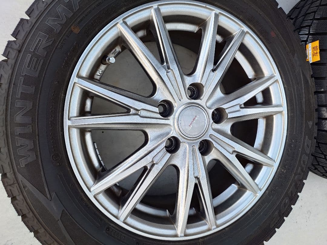 りんご　WINTERMAX 205/60R16 スタッドレスタイヤセット