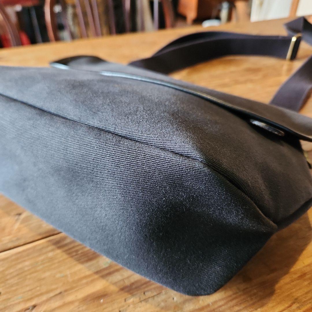 Ｂｒａｄｙ ショルダーバッグ メンズ レディース