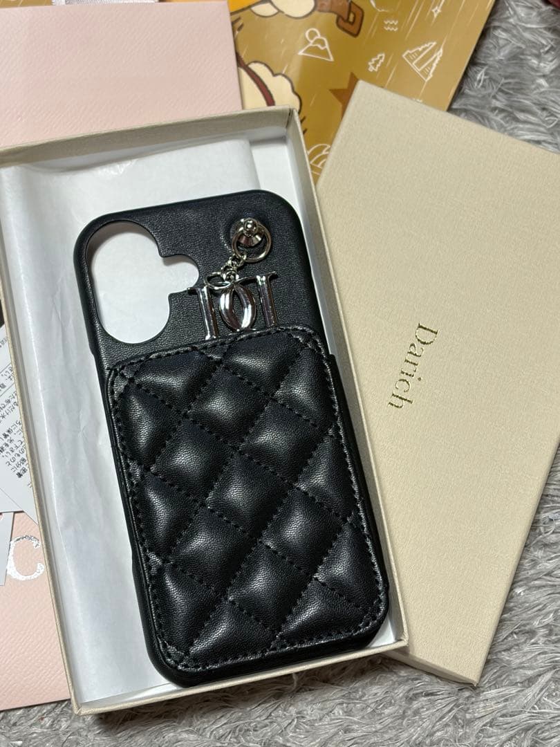 iPhone17 ケース　ブラック