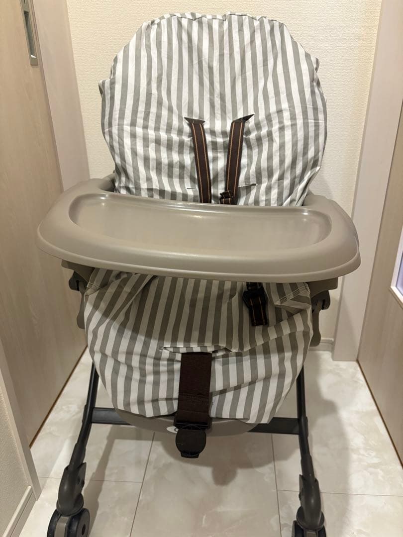 コンビ 美品 電動 ハイローチェア ネムリラ AUTO SWING 防水カバー付