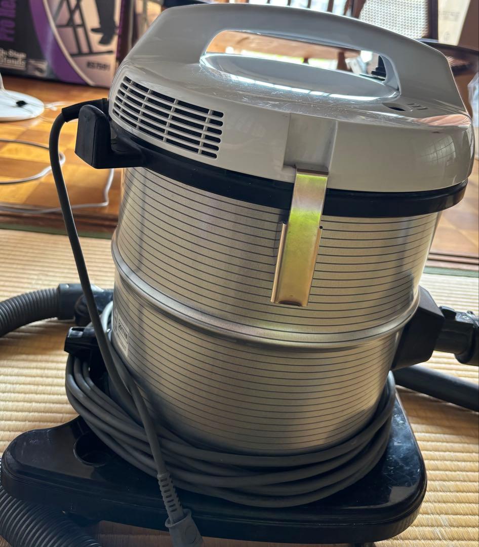 HITACHI CV-G1200 業務用掃除機【中古品】