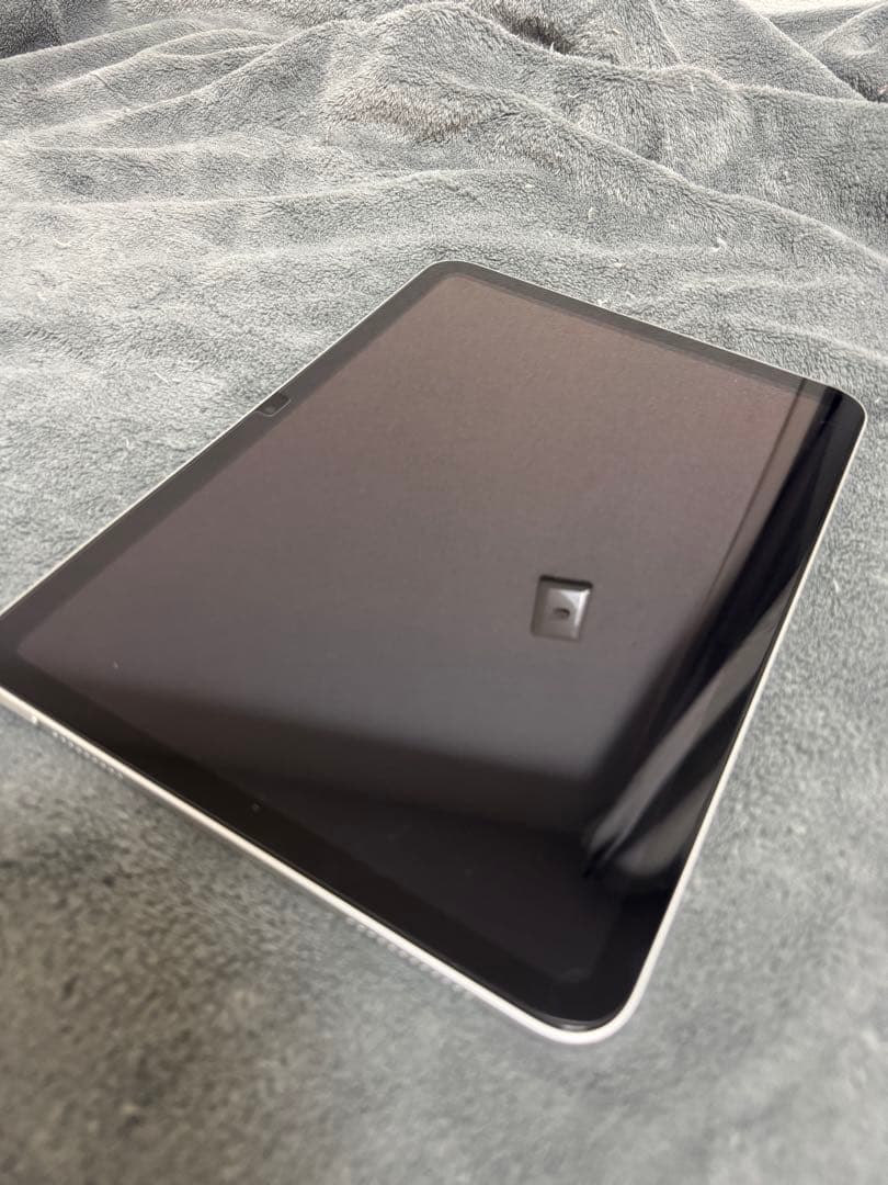 美品　Apple iPad Wi-Fi (第10世代) 64GB シルバー