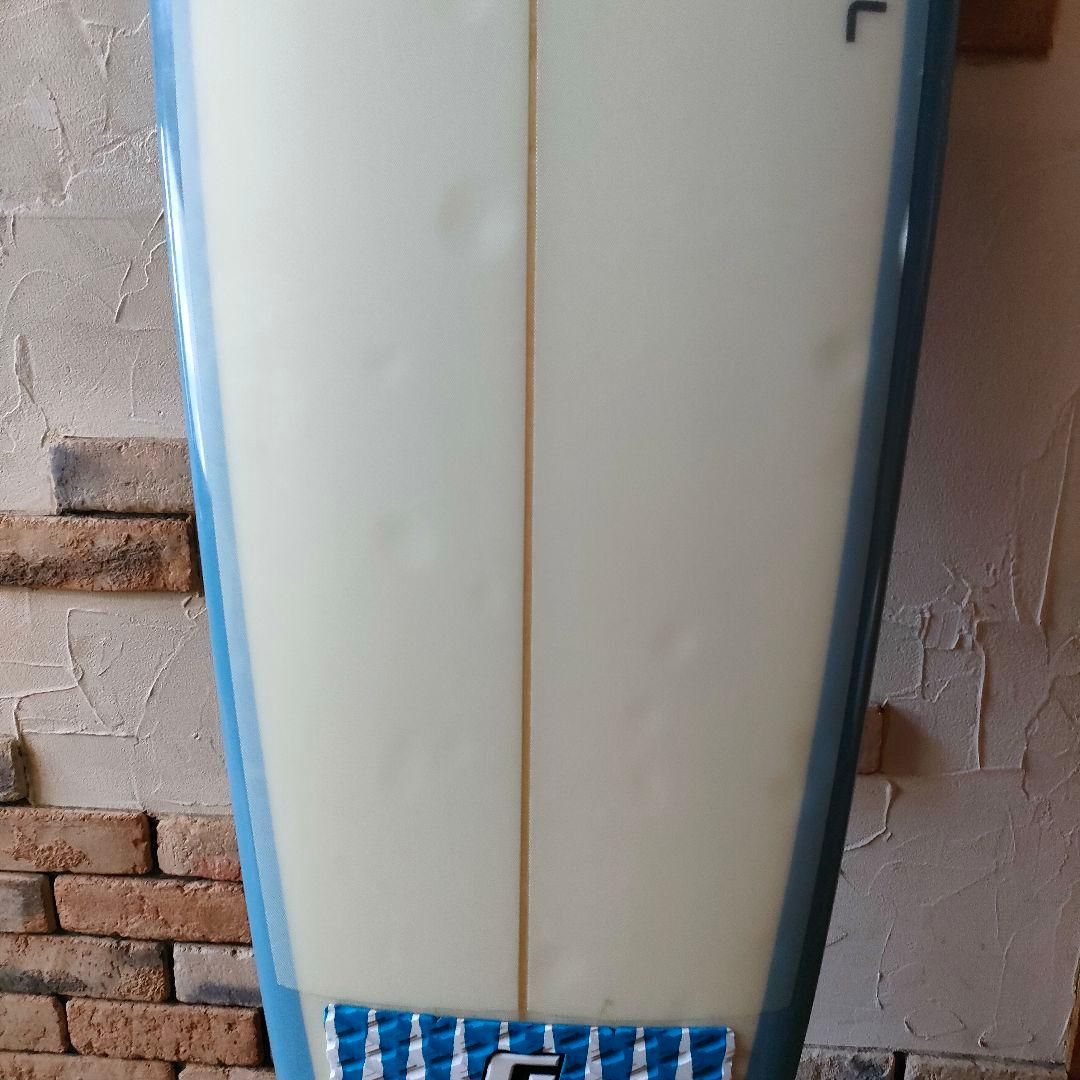 美品　SCELL　ミッドレングスサーフボード　6.8