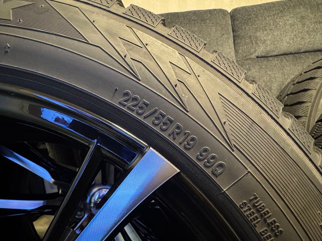 225/55R19TOYO スタッドレス4本5H114.3