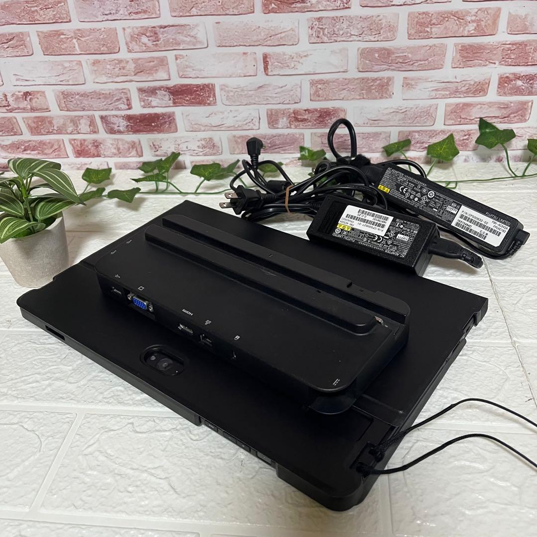 付属品多数富士通タブレット美品 SSD128GB★前後カメラ ノートPC354