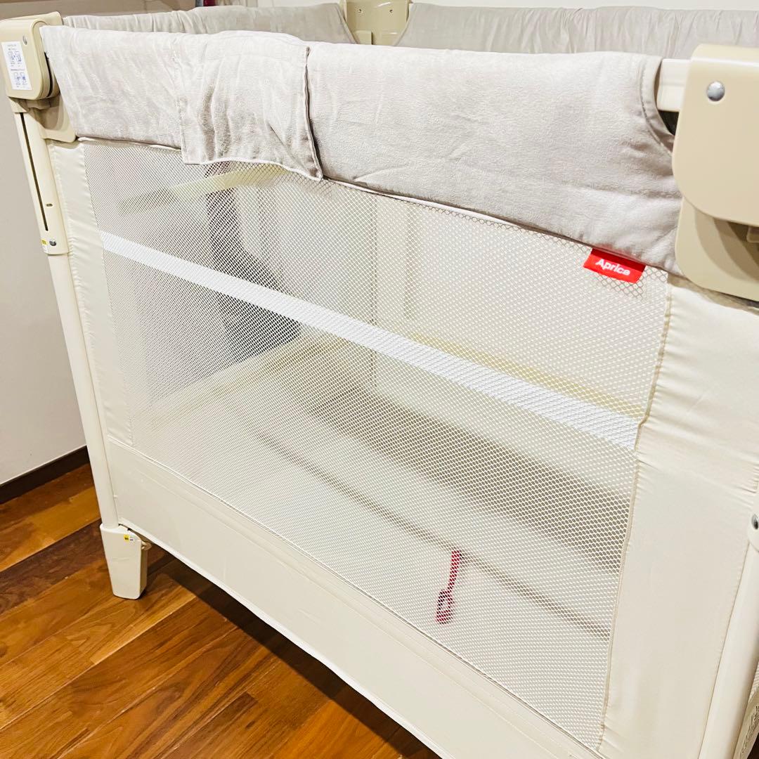 【上位モデル★】アップリカ　ベビーベッド ココネルエアー　プラス　洗濯済み