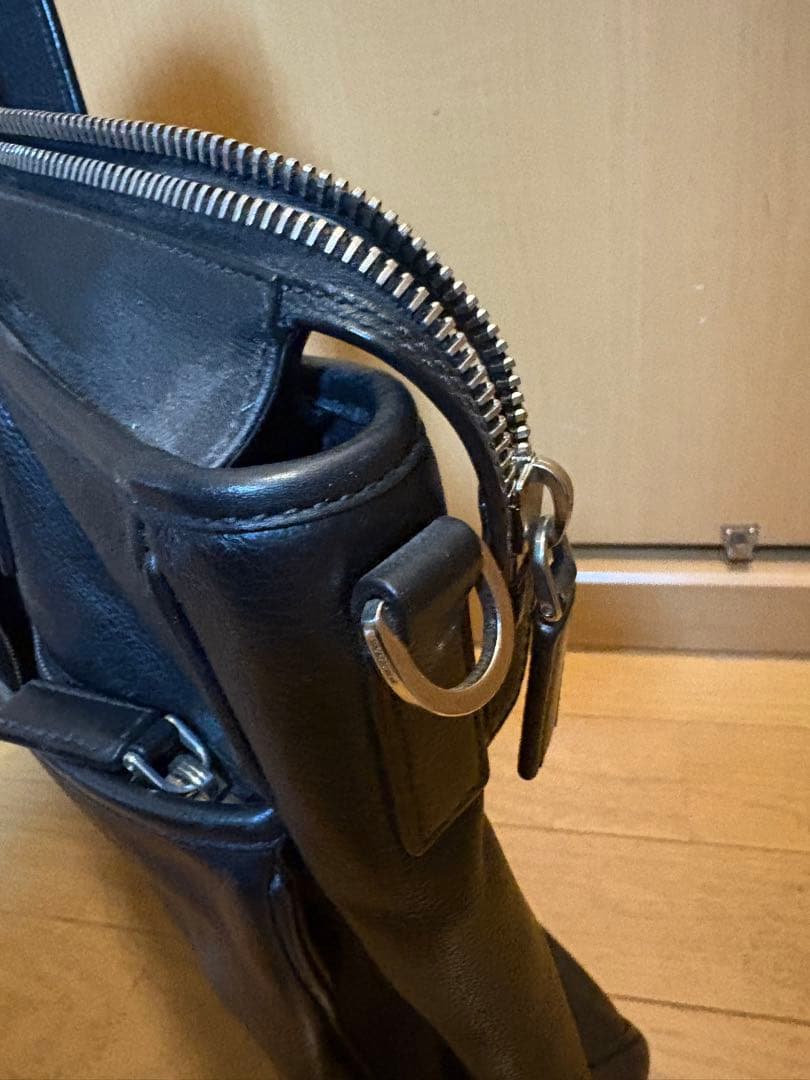 ⭐️最終お値下げしました⭐️PRADA⭐️ 黒 レザー ビジネストートバッグ　三角ロゴ