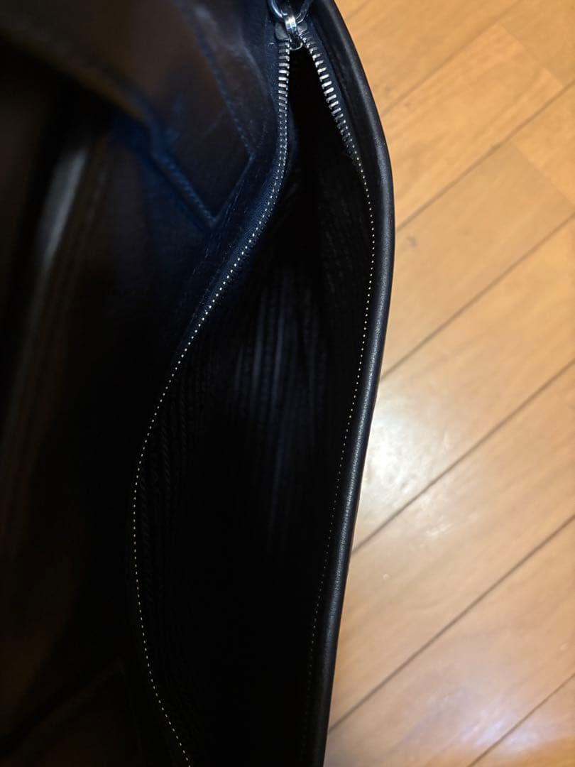 ⭐️最終お値下げしました⭐️PRADA⭐️ 黒 レザー ビジネストートバッグ　三角ロゴ