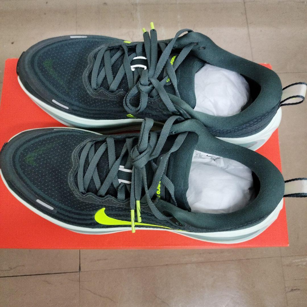 美品ＮIｋEボメロプラス26センチ