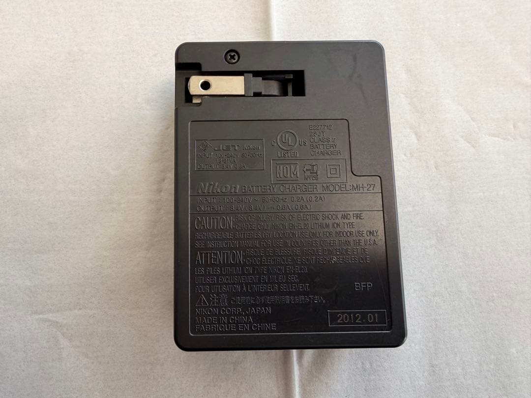 Nikon1 J2 ミラーレスカメラ レッド 10-30mmレンズ付き