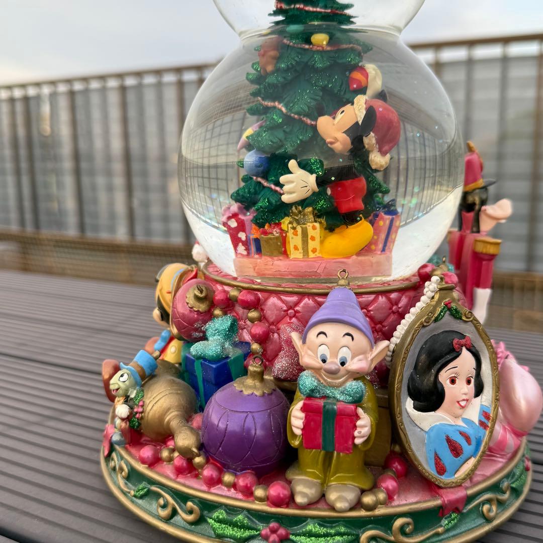 ディズニーミッキーピノキオ白雪姫ダンボアリス　スノー　グローブ　オルゴール