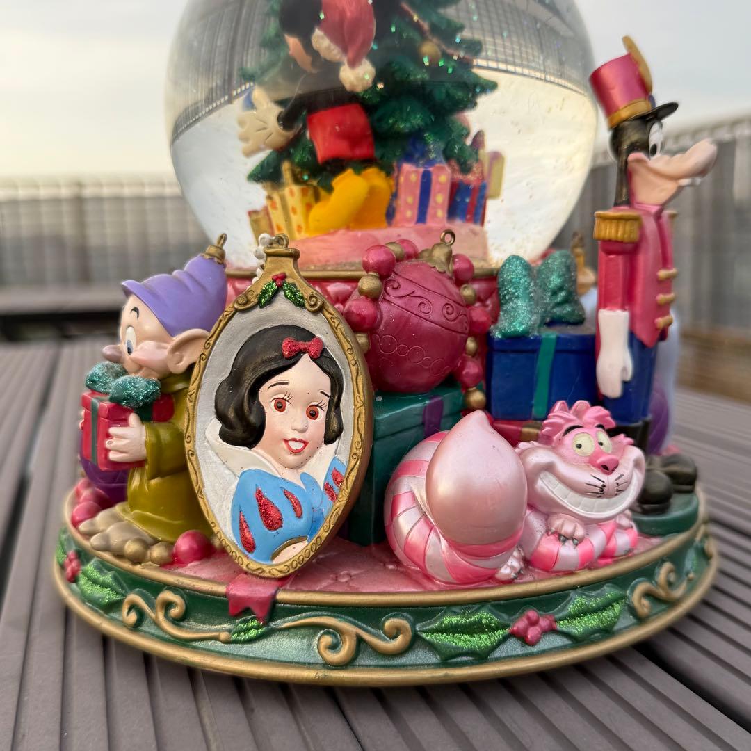 ディズニーミッキーピノキオ白雪姫ダンボアリス　スノー　グローブ　オルゴール