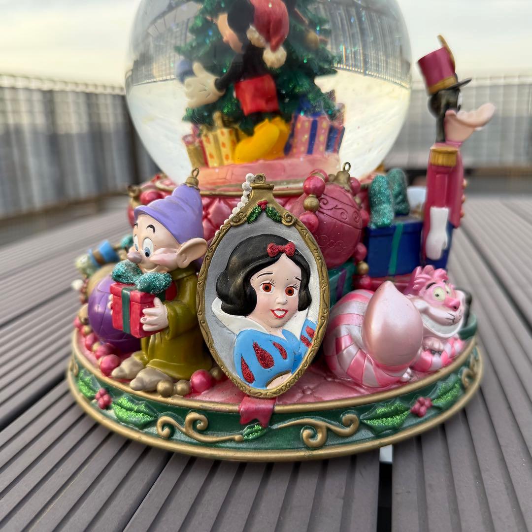 ディズニーミッキーピノキオ白雪姫ダンボアリス　スノー　グローブ　オルゴール