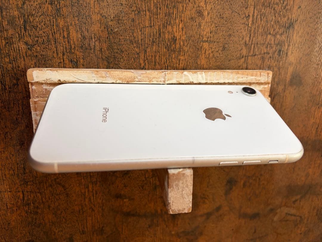 Apple iPhone XR ホワイト 本体