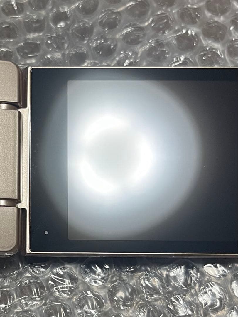 SoftBankかんたん携帯11ゴールドA207SH 充電器付