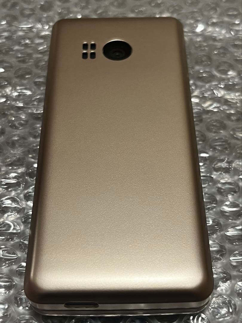 SoftBankかんたん携帯11ゴールドA207SH 充電器付