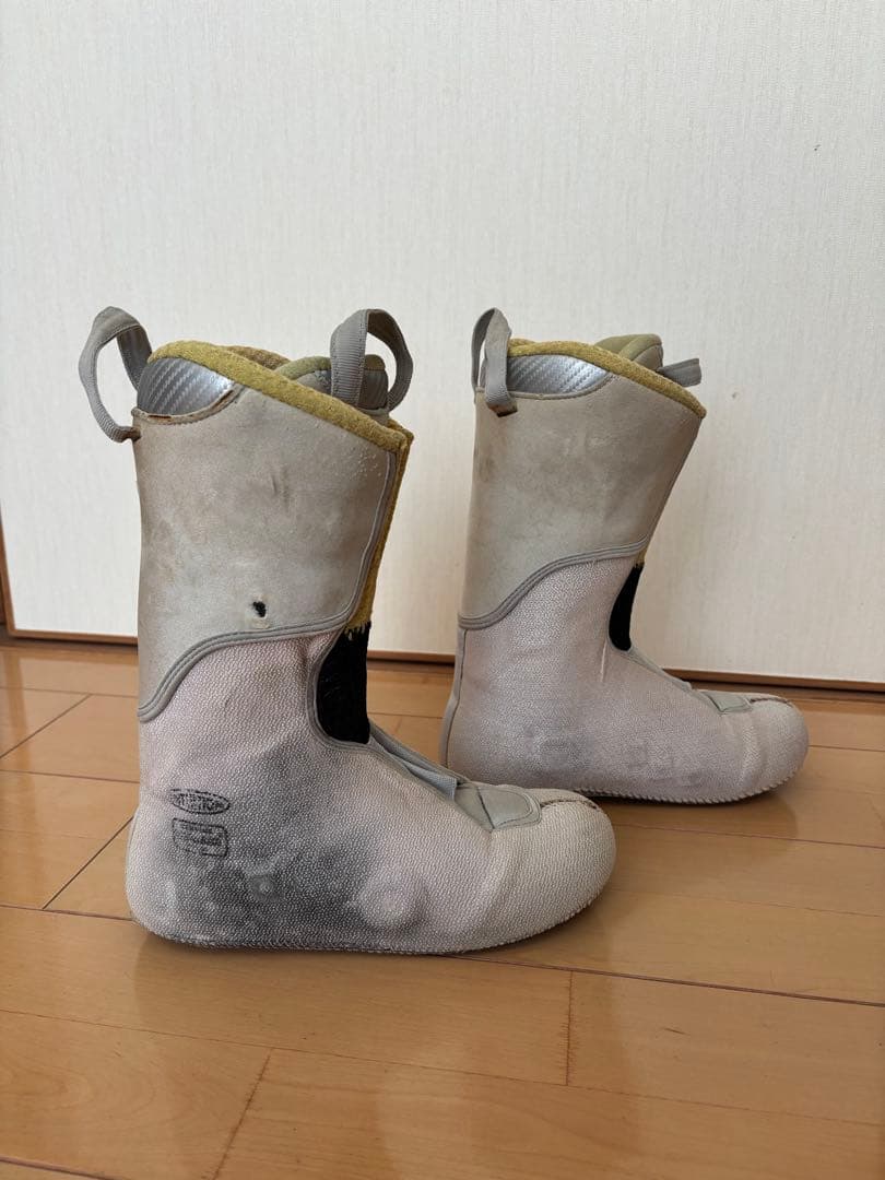 スカルパT1レディース　24センチ