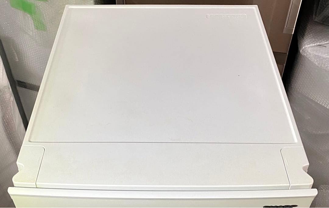 シャープ　ノンフロン冷凍冷蔵庫　SJ-15E9-W 2022年製　152L