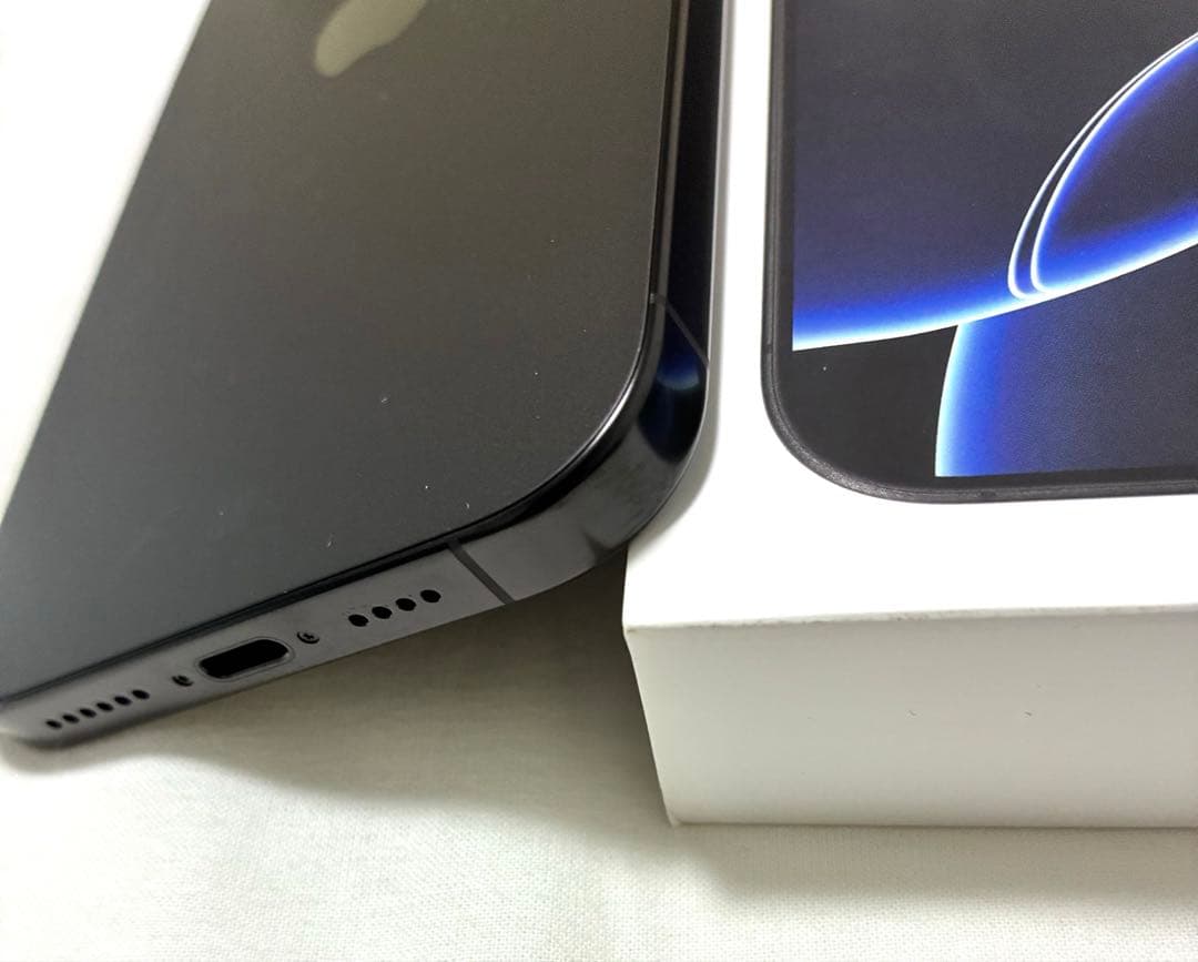 SIMフリー　iPhone16 ProMAX 256GB ブラックチタニウム