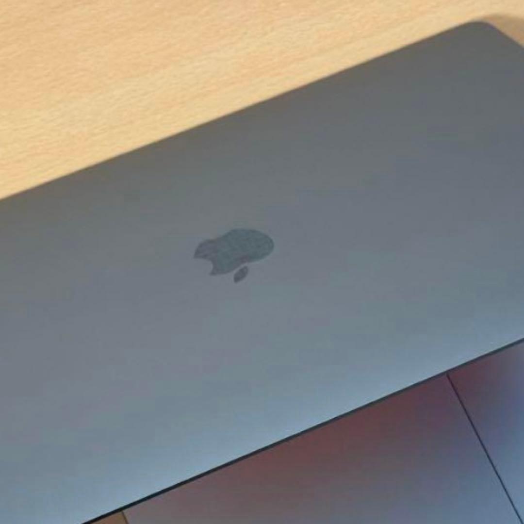 美品⭐︎Apple⭐︎充放電8回MacBookPro15 i7/16GB/512GB