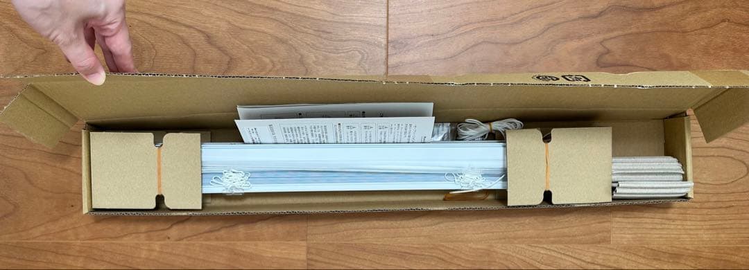 【新品未使用】つっぱり式ブラインド 幅58cm