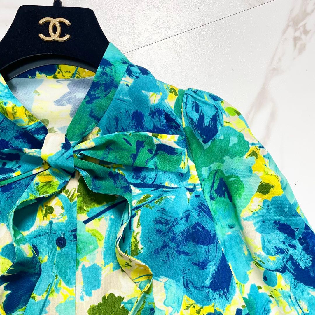 近年✨ANAYI アナイ デジタルフラワープリントボウタイブラウス 総柄